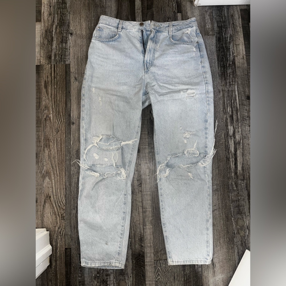 Zara Ripped Mom Jeans